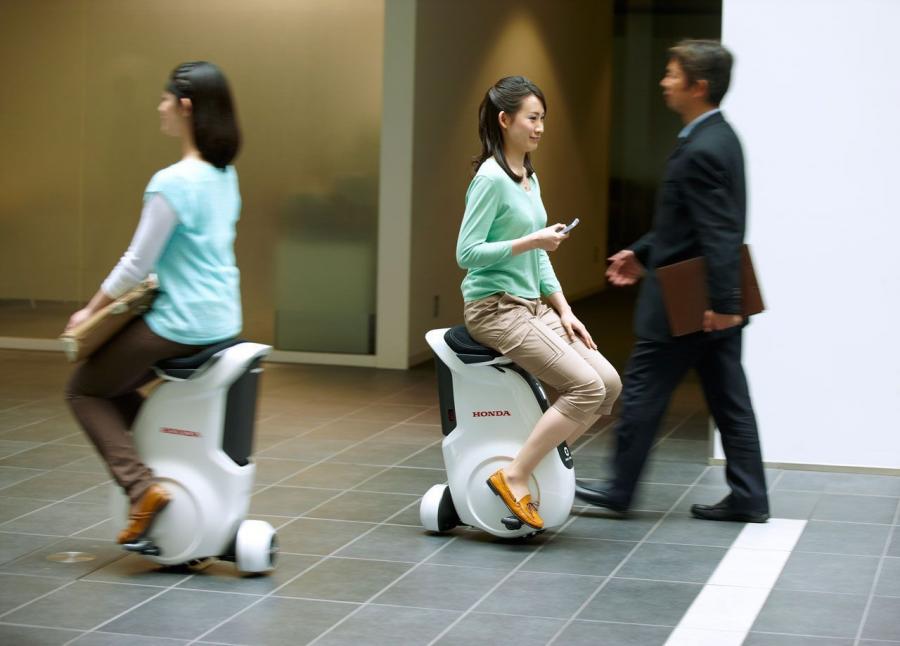  Honda Uni-Cub Personal Mobility Device 2012 года  (фото 30 из 30)